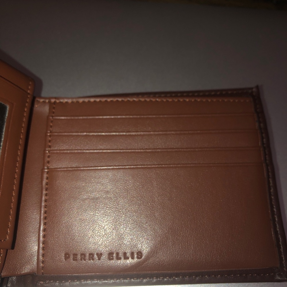 Perry Ellis Wallet